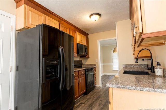 6944 Calamar Drive, Fayetteville, NC 28314