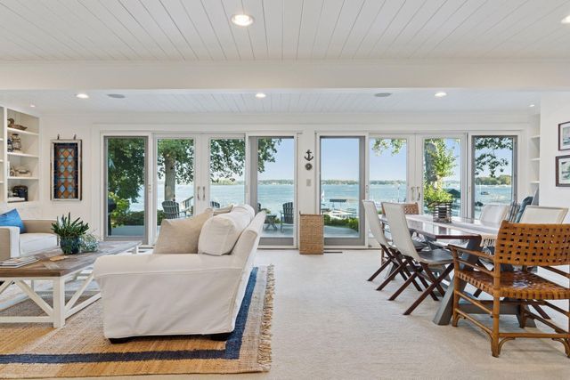 215 W Point Road, Tonka Bay, MN 55331