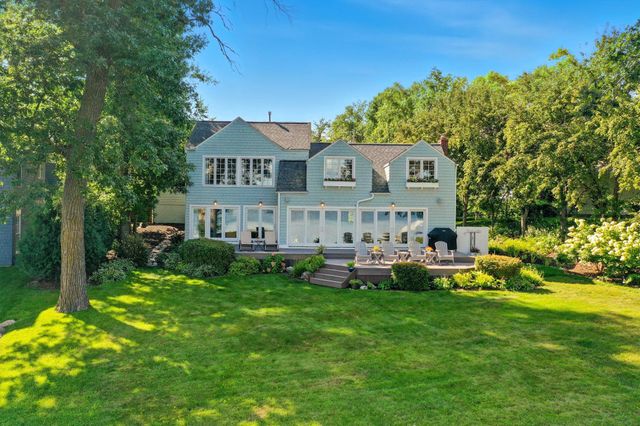 215 W Point Road, Tonka Bay, MN 55331