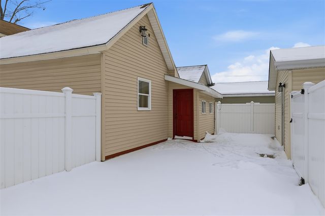 117 N 3rd Avenue, Big Rapids, MI 49307