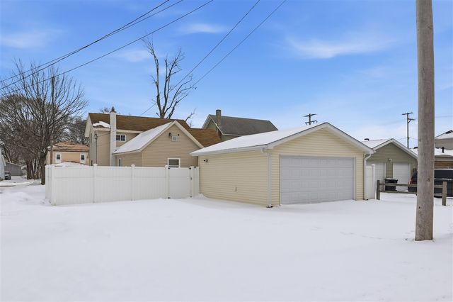 117 N 3rd Avenue, Big Rapids, MI 49307