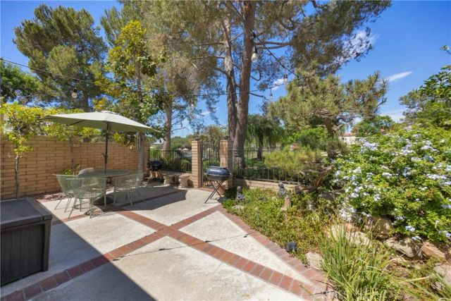 4611 Green Tree, Irvine, CA 92612