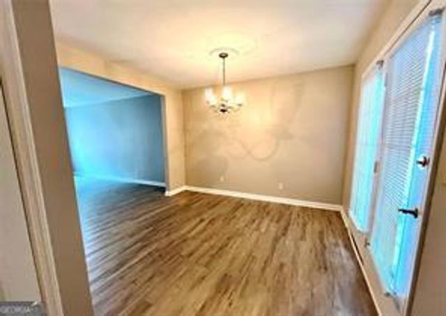 136 Old Ferry Way, Roswell, GA 30076
