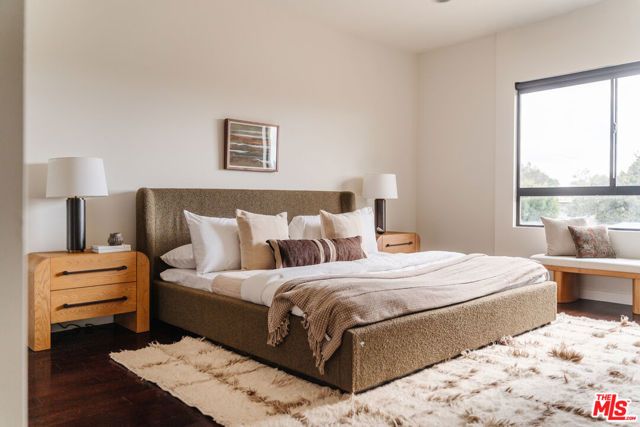 812 N Croft Avenue 301, West Hollywood, CA 90069