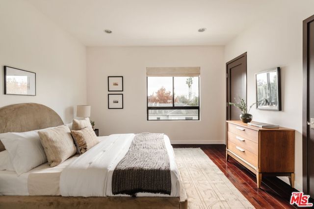 812 N Croft Avenue 301, West Hollywood, CA 90069