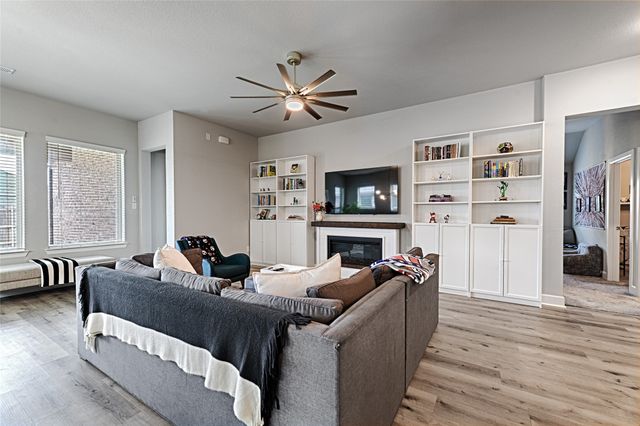 1809 Arbor Drive, Forney, TX 75126