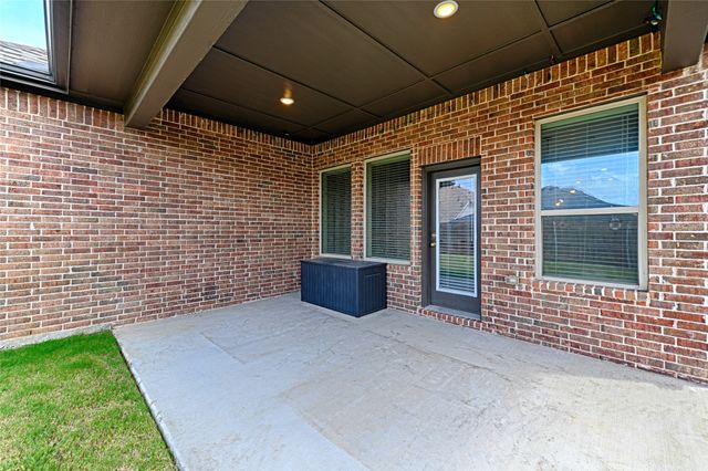 1809 Arbor Drive, Forney, TX 75126