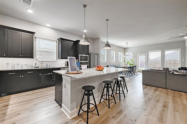 1809 Arbor Drive, Forney, TX 75126