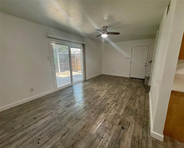 1841 Wooten Park DR 101, Austin, TX 78757