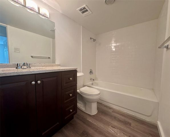 1841 Wooten Park DR 101, Austin, TX 78757
