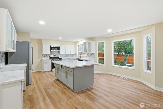 20319 120th Avenue SE, Kent, WA 98031