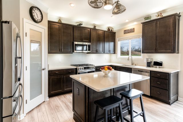 5019 Pinebluff Court, Burlington, KY 41005