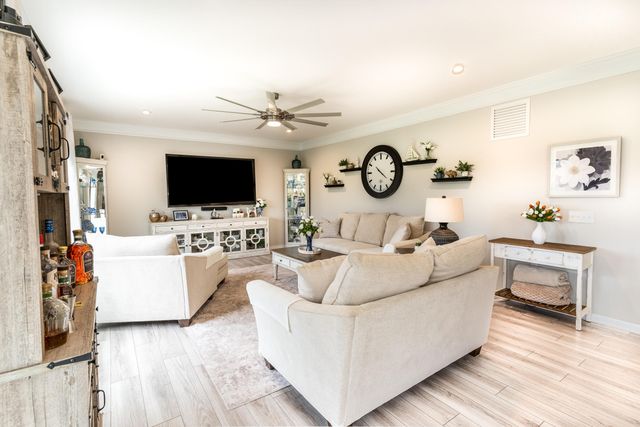 5019 Pinebluff Court, Burlington, KY 41005