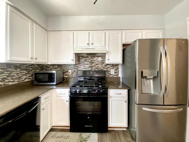 7025 96th AVENUE, Kenosha, WI 53142