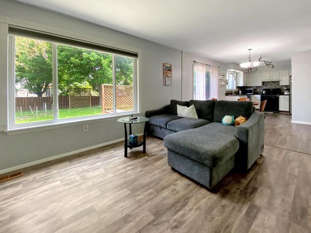 7025 96th AVENUE, Kenosha, WI 53142