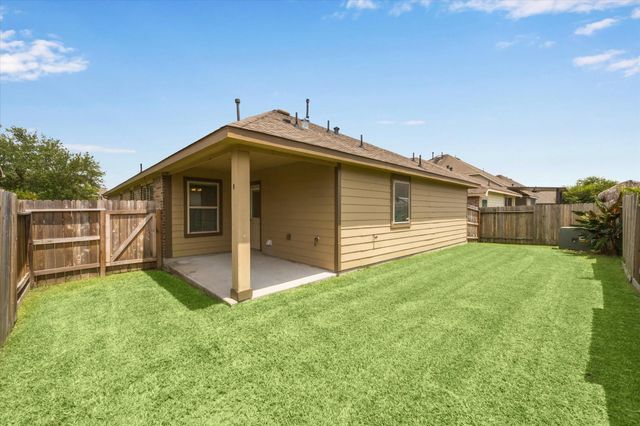 208 Morgan Isle Lane, Dickinson, TX 77539
