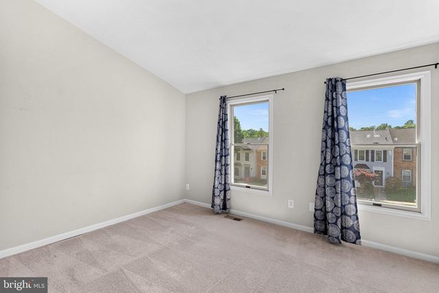 6511 SKYLEMAR TRL, Centreville, VA 20121