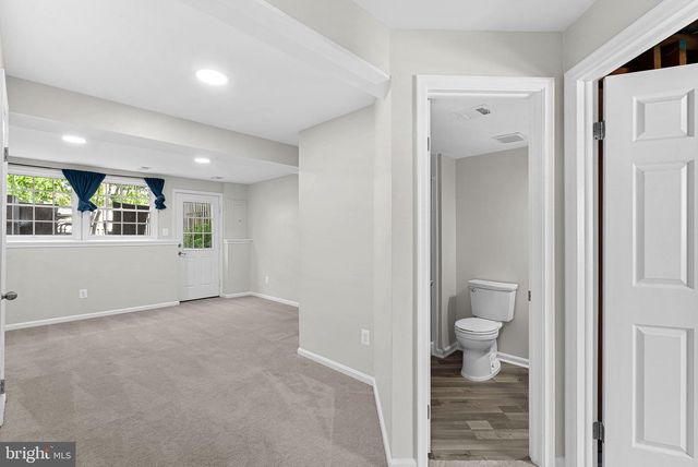 6511 SKYLEMAR TRL, Centreville, VA 20121