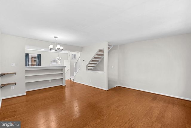 6511 SKYLEMAR TRL, Centreville, VA 20121