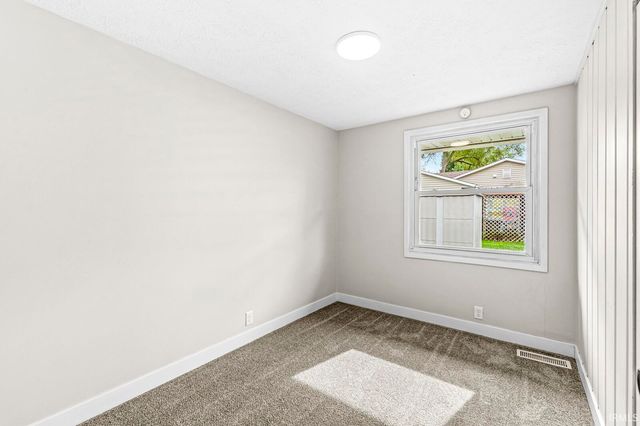 3404 Brighton Place, South Bend, IN 46615