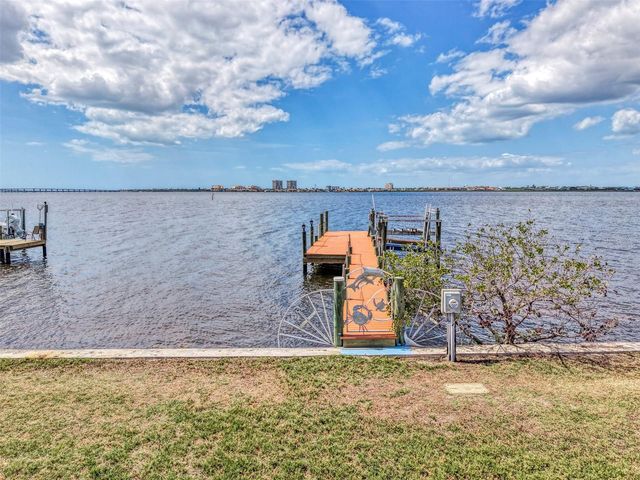 1822 RIVERSIDE DRIVE E, Bradenton, FL 34208