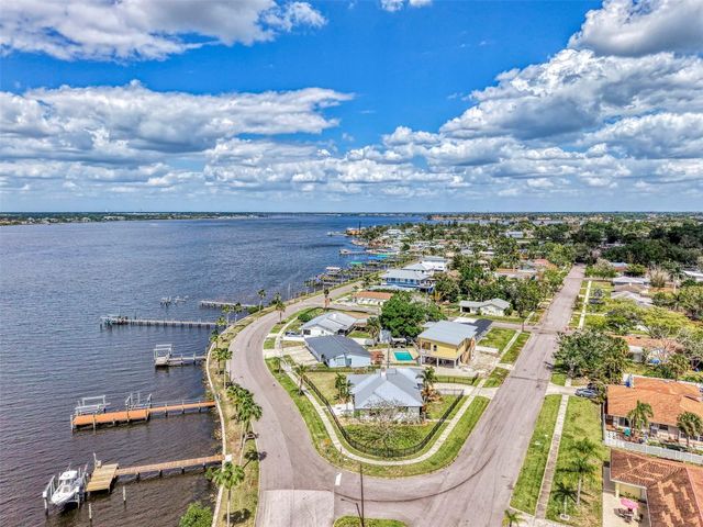 1822 RIVERSIDE DRIVE E, Bradenton, FL 34208