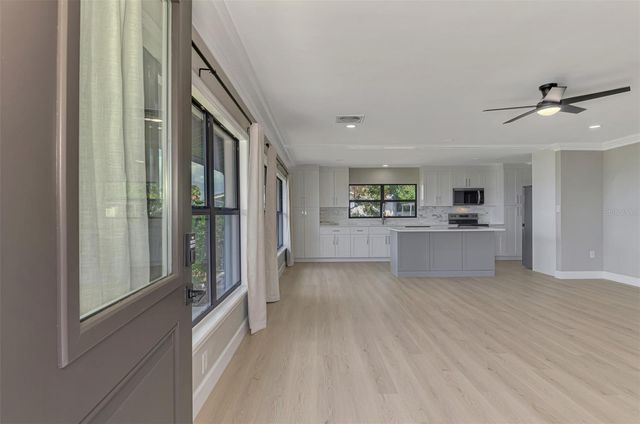 1822 RIVERSIDE DRIVE E, Bradenton, FL 34208