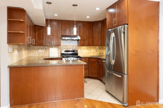 14 Hopatcong Drive, Lawrence, NJ 08648