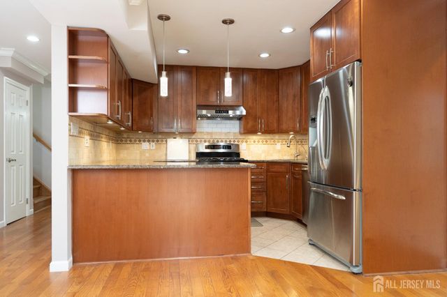 14 Hopatcong Drive, Lawrence, NJ 08648