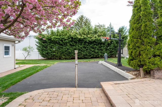 14 Hopatcong Drive, Lawrence, NJ 08648