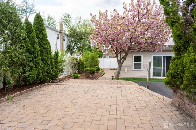 14 Hopatcong Drive, Lawrence, NJ 08648