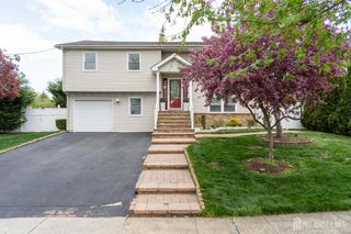 14 Hopatcong Drive, Lawrence, NJ 08648