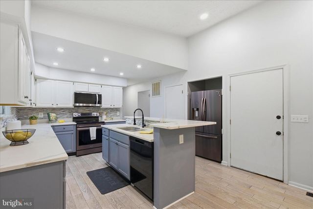 3693 BROOKESIDE DR, Chesapeake Beach, MD 20732