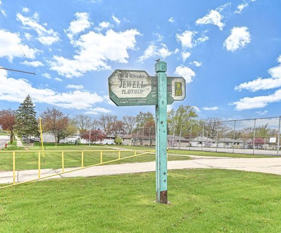 6717 18th STREET, Milwaukee, WI 53221