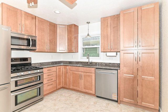 6717 18th STREET, Milwaukee, WI 53221