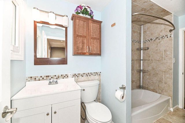 6717 18th STREET, Milwaukee, WI 53221