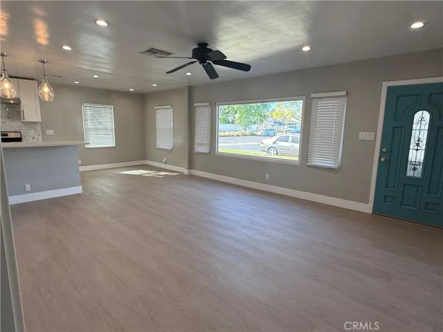 7358 Riverton, Sun Valley, CA 91352