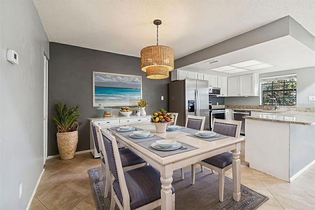 5732 CALAIS BOULEVARD N 6, St Petersburg, FL 33714