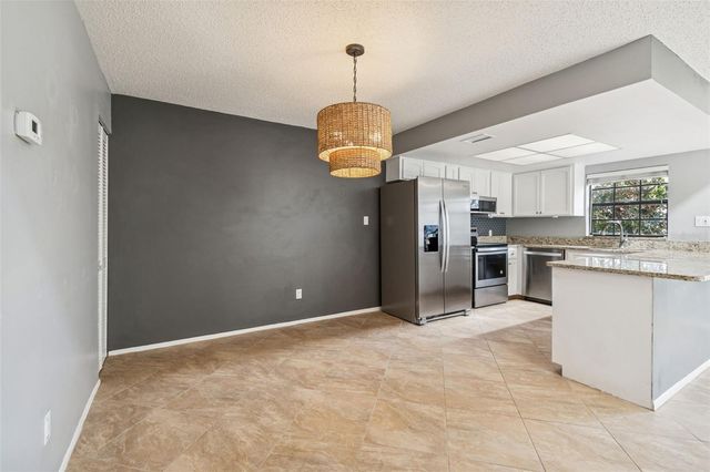 5732 CALAIS BOULEVARD N 6, St Petersburg, FL 33714