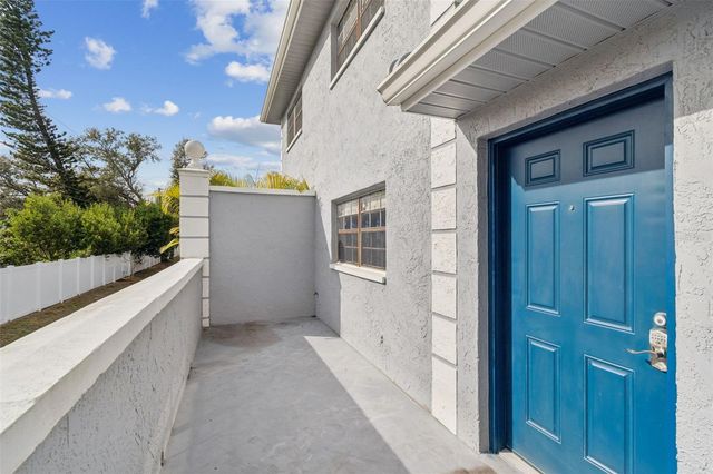 5732 CALAIS BOULEVARD N 6, St Petersburg, FL 33714