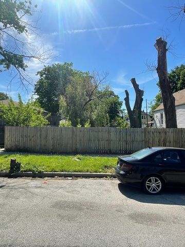 6412 S Bell Avenue, Chicago, IL 60636