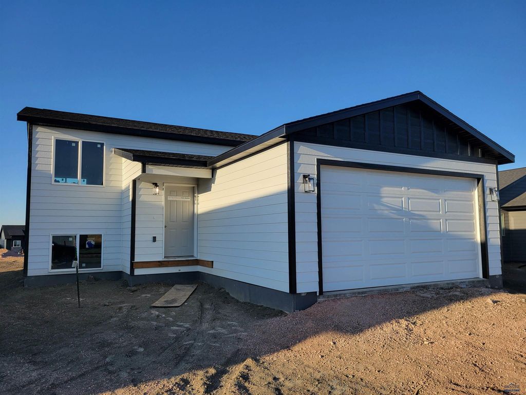 1157 COBALT DR, Rapid City, SD 57701