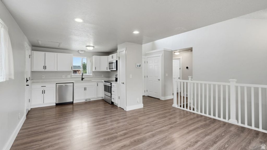 9070 S CORLISS AVE, West Jordan, UT 84088
