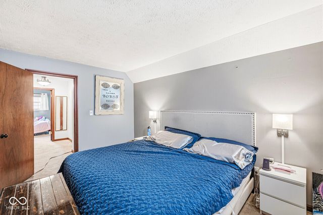 6617 S Lawndale Avenue, Indianapolis, IN 46221