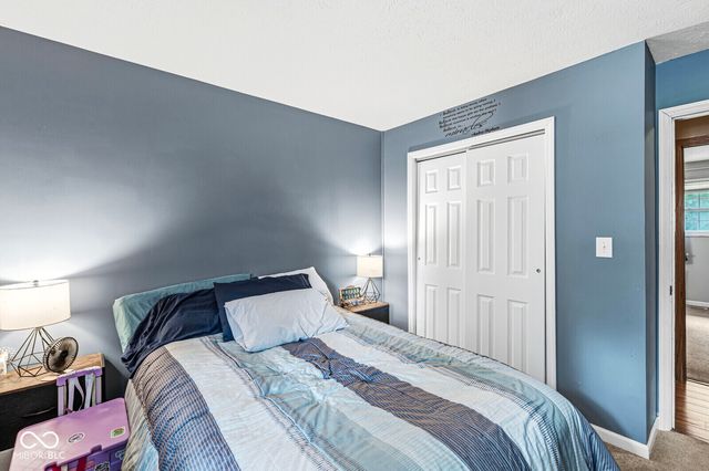 6617 S Lawndale Avenue, Indianapolis, IN 46221