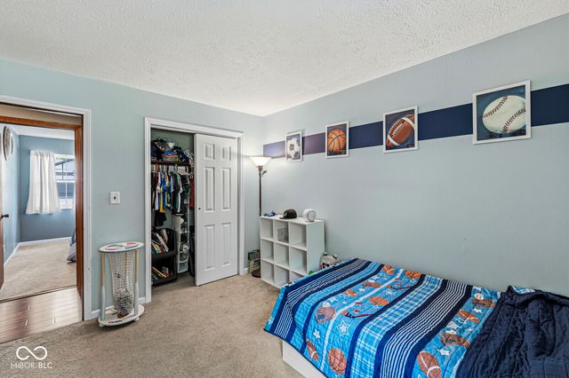 6617 S Lawndale Avenue, Indianapolis, IN 46221