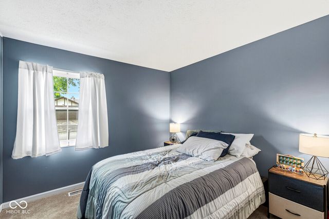 6617 S Lawndale Avenue, Indianapolis, IN 46221