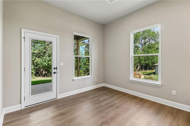 22692 W 87th Street, Lenexa, KS 66227