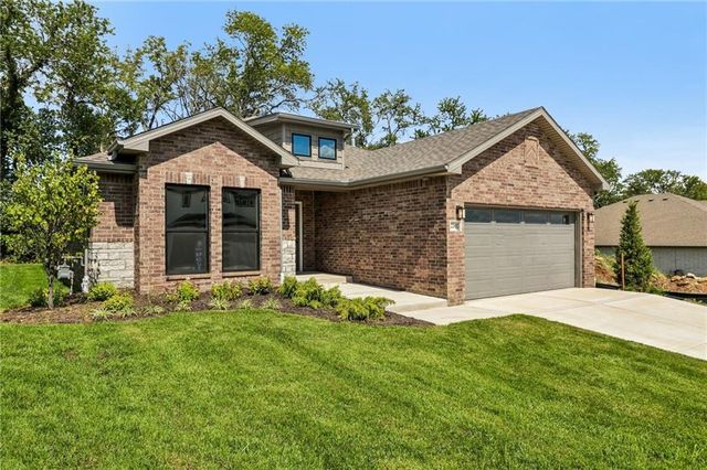 22692 W 87th Street, Lenexa, KS 66227