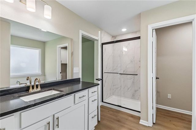 22692 W 87th Street, Lenexa, KS 66227